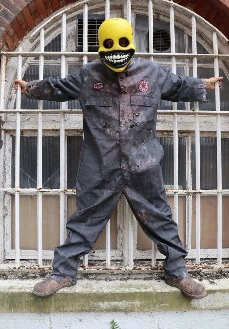 Mad About Horror Hillbilly Gas Mechanic Costume - Image 2