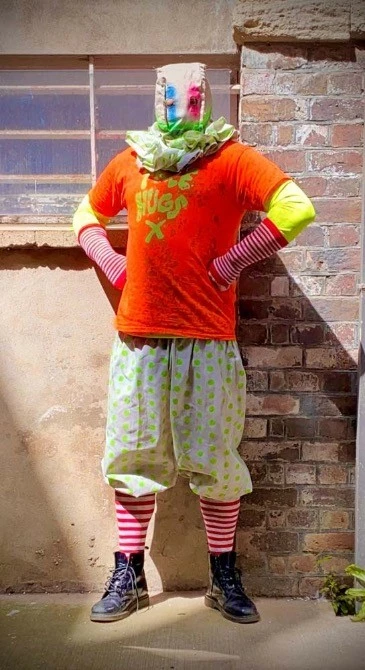 Other Spiral Clown Costume FREE HUGS - Image 3