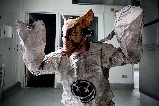 Mad About Horror Straight Jacket & Trousers - Image 7