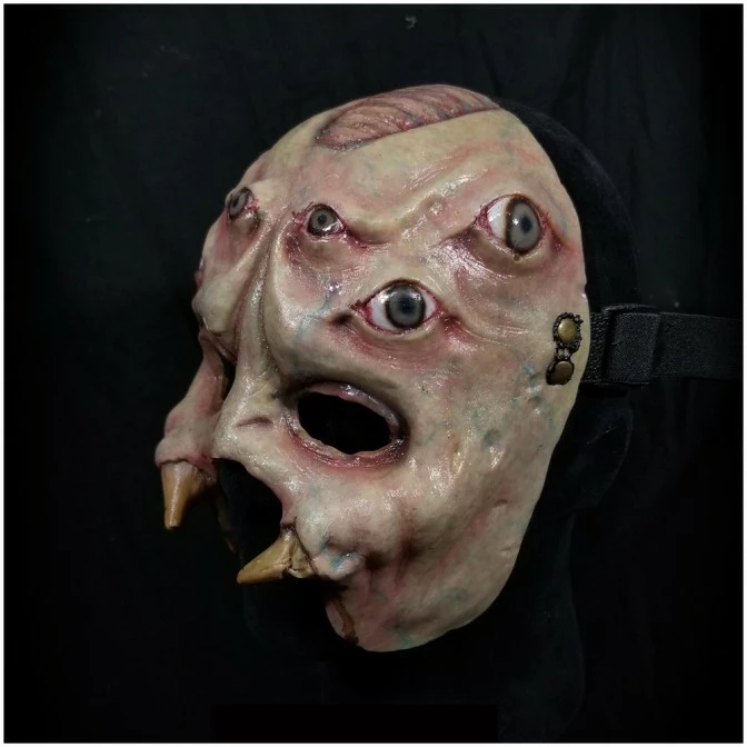 Mad About Horror Spider Quarter Mask Eyes - Image 2