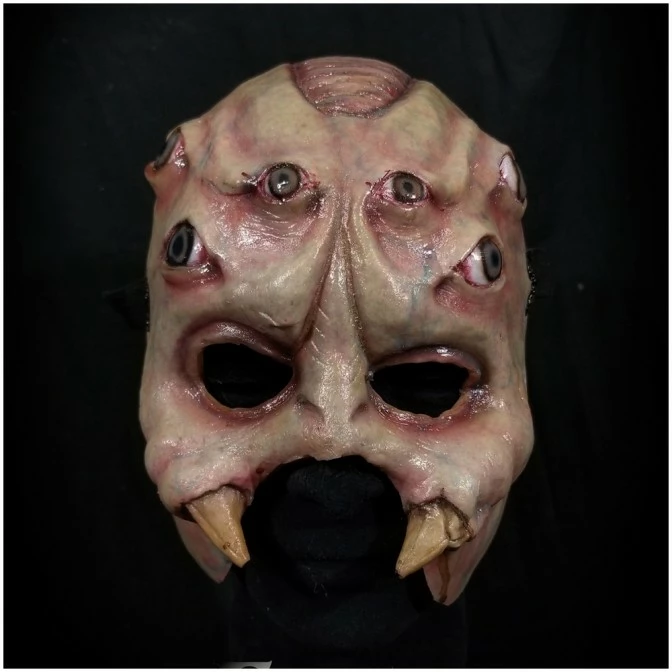 Mad About Horror Spider Quarter Mask Eyes